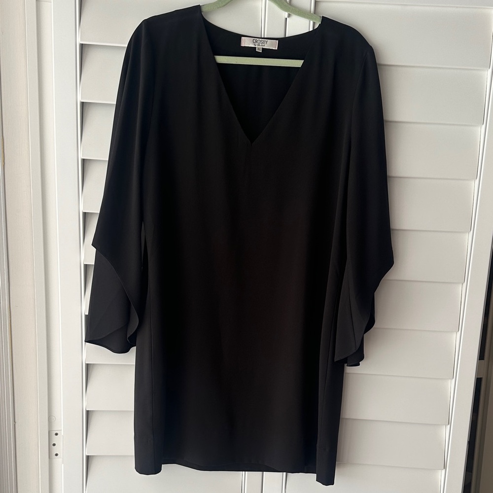 Crosby by Mollie Burch Black V-Neck Flutter Sleeve Tunic Dress